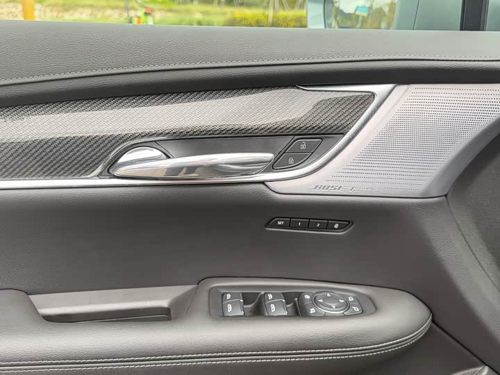 Cadillac XT5 2023 2023款 2.0T 四驱尊贵型（至臻版）