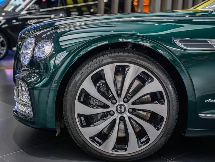 Bentley Flying Spur 2023 2023款 4.0T V8 雅度版
