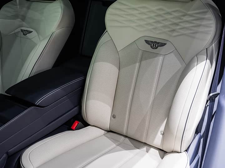 Bentley Bentayga 2024 2024款 4.0T V8 长轴距雅度版