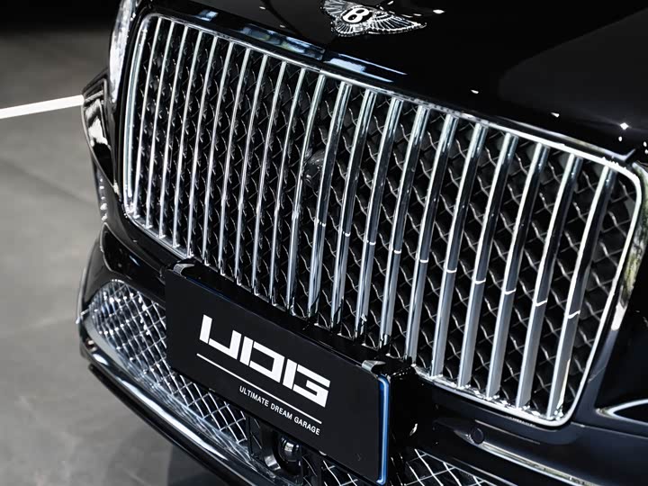 Bentley Bentayga 2024 2024款 4.0T V8 长轴距雅度版
