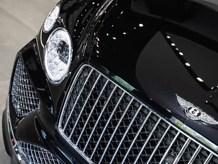 Bentley Bentayga 2024 2024款 4.0T V8 长轴距雅度版