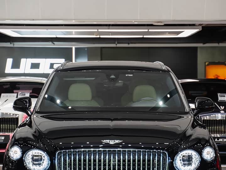 Bentley Bentayga 2024 2024款 4.0T V8 长轴距雅度版