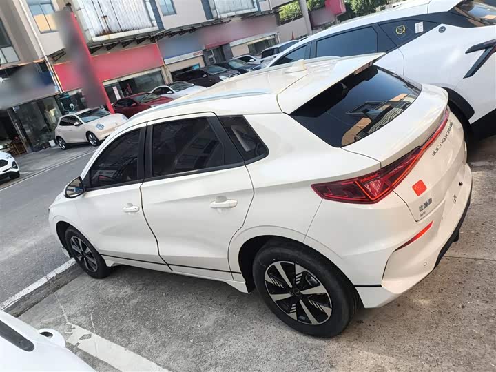 2024 BYD E2