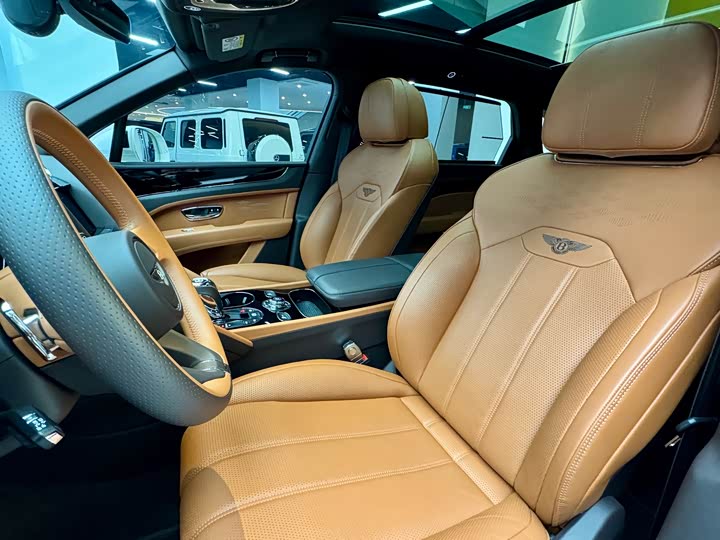 Bentley Bentayga 2024 2024款 4.0T V8 长轴距版