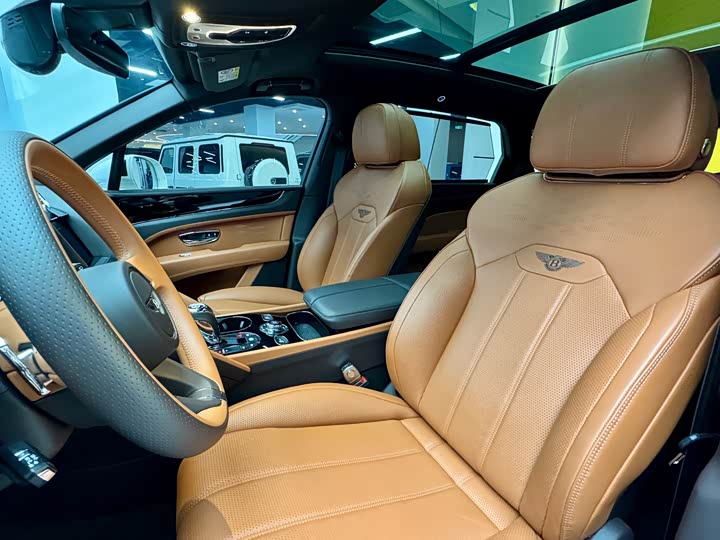 Bentley Bentayga 2024 2024款 4.0T V8 长轴距版