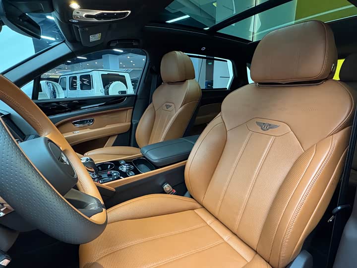 Bentley Bentayga 2024 2024款 4.0T V8 长轴距版