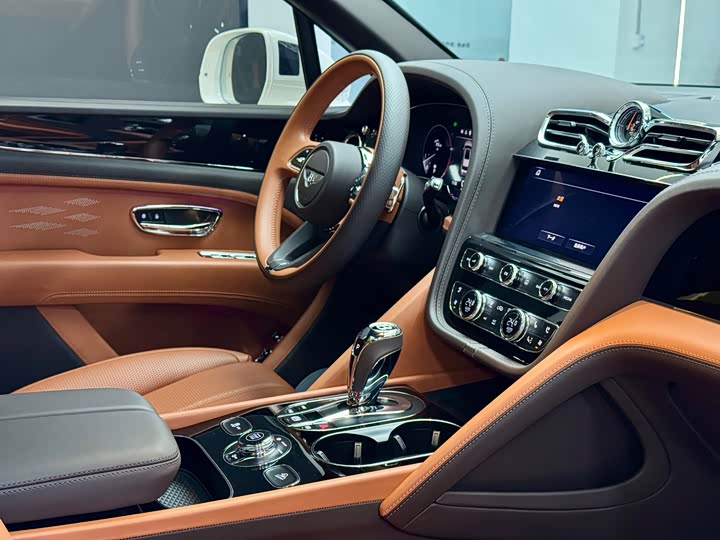 Bentley Bentayga 2024 2024款 4.0T V8 长轴距版