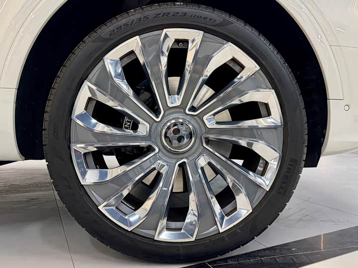 Bentley Bentayga 2024 2024款 4.0T V8 长轴距版