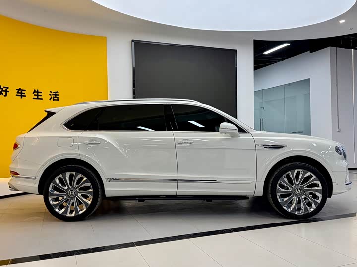 Bentley Bentayga 2024 2024款 4.0T V8 长轴距版