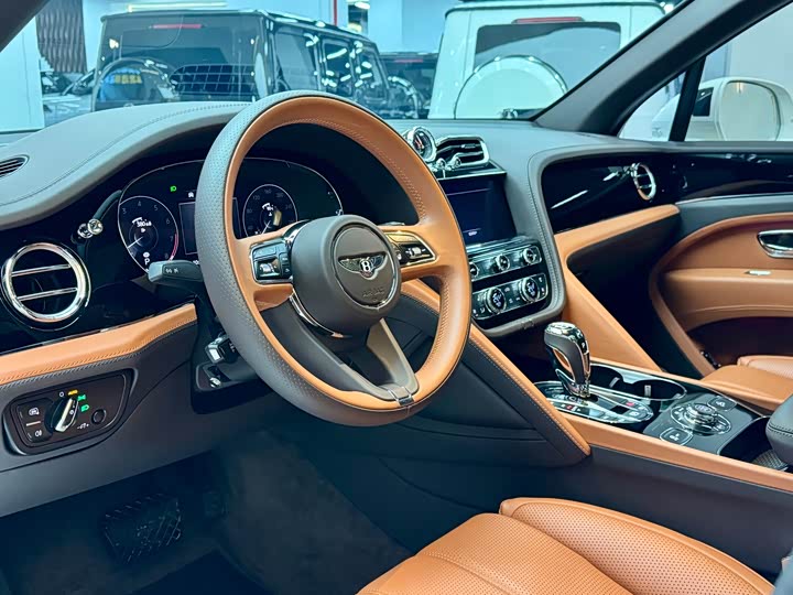 Bentley Bentayga 2024 2024款 4.0T V8 长轴距版