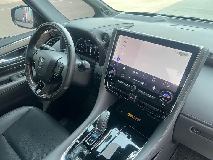 Toyota Vellfire 2024 2024款 皇冠 双擎 2.5L 至尊行政版