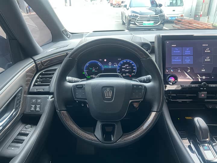 Toyota Vellfire 2024 2024款 皇冠 双擎 2.5L 至尊行政版