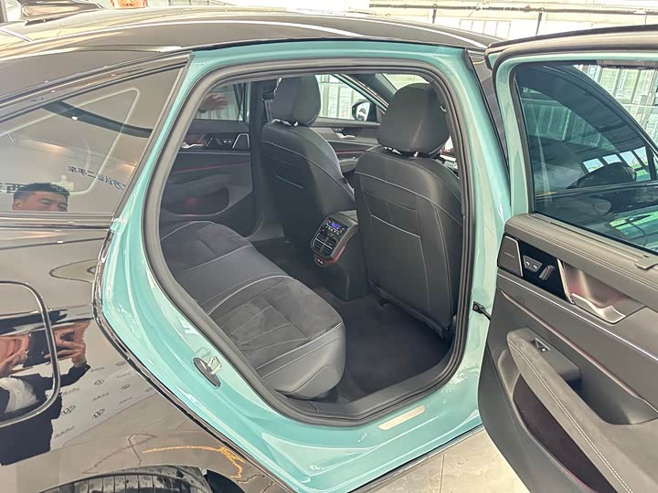 Volkswagen Passat 2025 2025款 Pro 380TSI 星空龙尊版