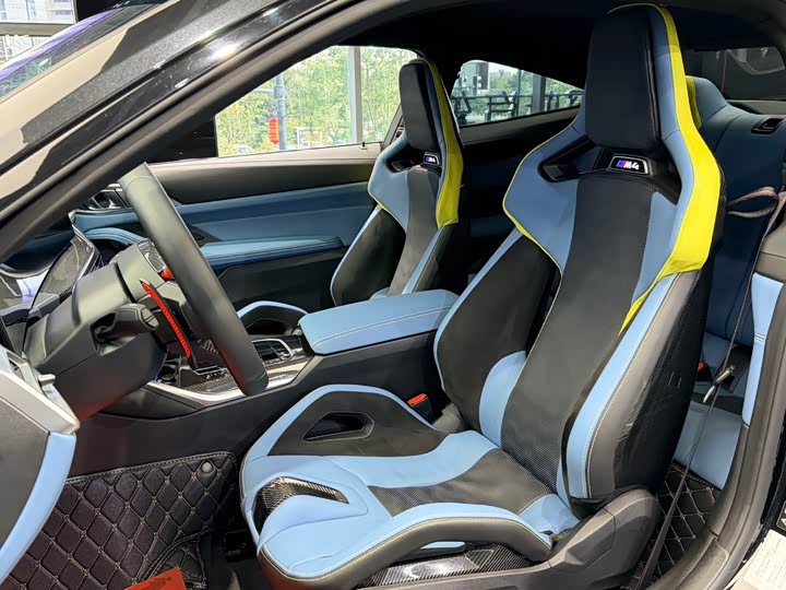 BMW M4 2024 2024款 M4双门轿跑车 M xDrive 雷霆版