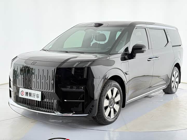 Zeekr 009 2024 2024款 六座行政版四驱 108kWh