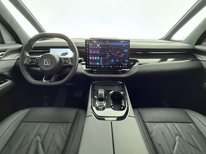 Zeekr 009 2024 2024款 六座行政版四驱 108kWh