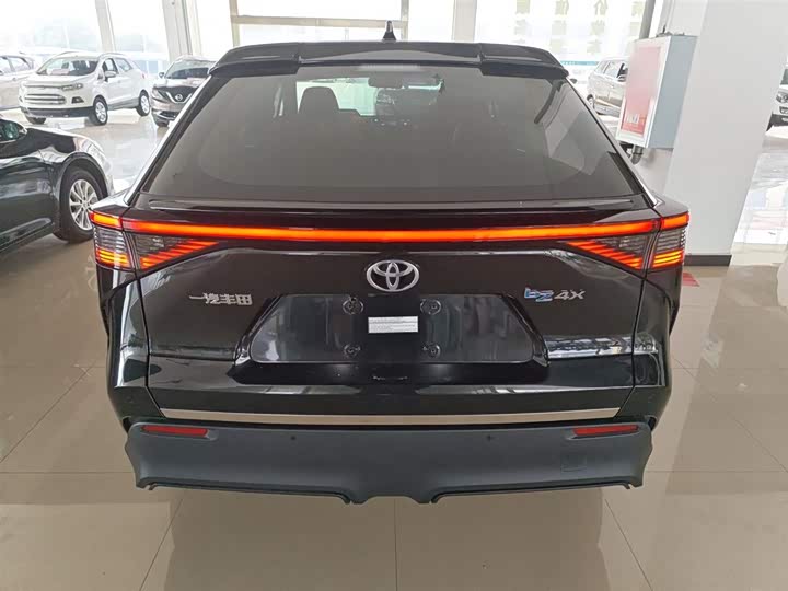 Toyota bZ4X 2022 2022款 两驱精英JOY版
