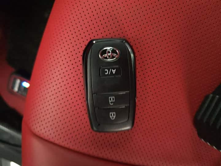 Toyota bZ4X 2022 2022款 两驱精英JOY版