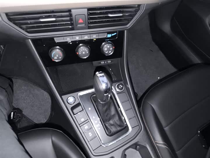 Volkswagen Bora 2025 2025款 200TSI DSG悦行PRO版