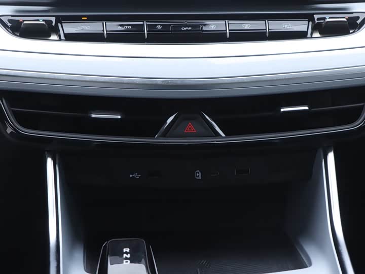 Geely Jiaji 2023 2023款 嘉际L 1.5TD DCT舒适型