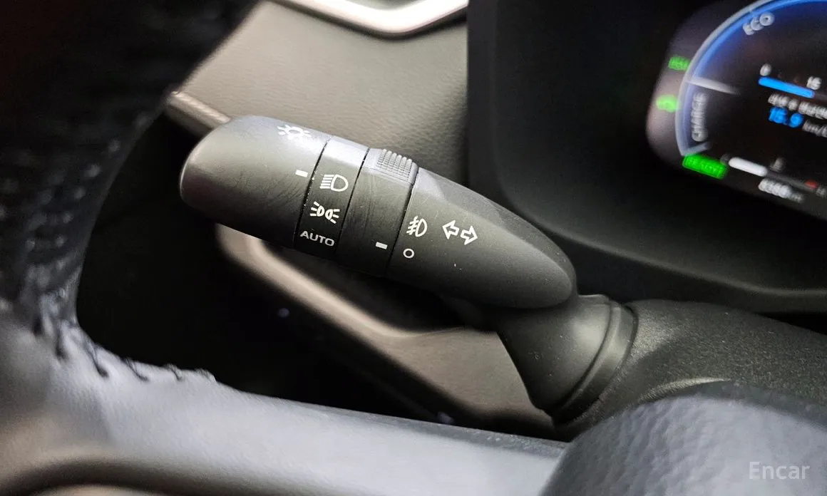 Toyota RAV4 2019 2.5 2WD Hybrid XLE