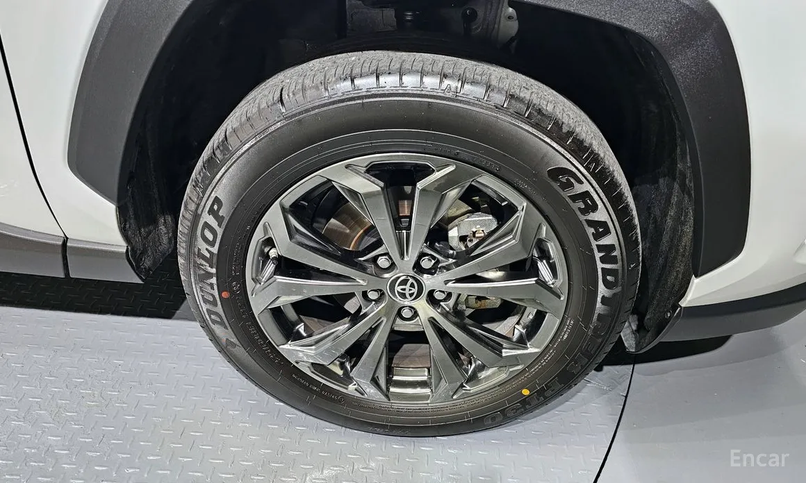 Toyota RAV4 2019 2.5 2WD Hybrid XLE