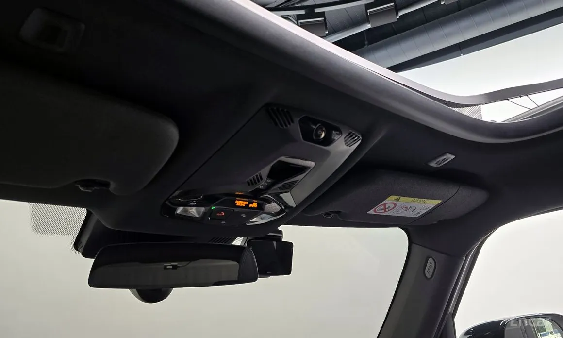 Mini Cooper 2024 5 Door Favoured