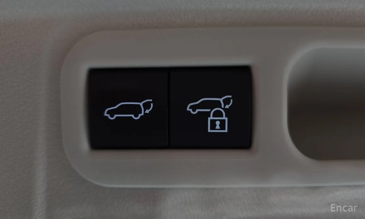 Lexus LM 2024 500h Royal