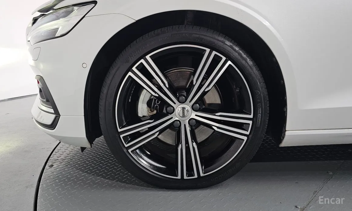 Volvo S60 2019 B5 Inscription