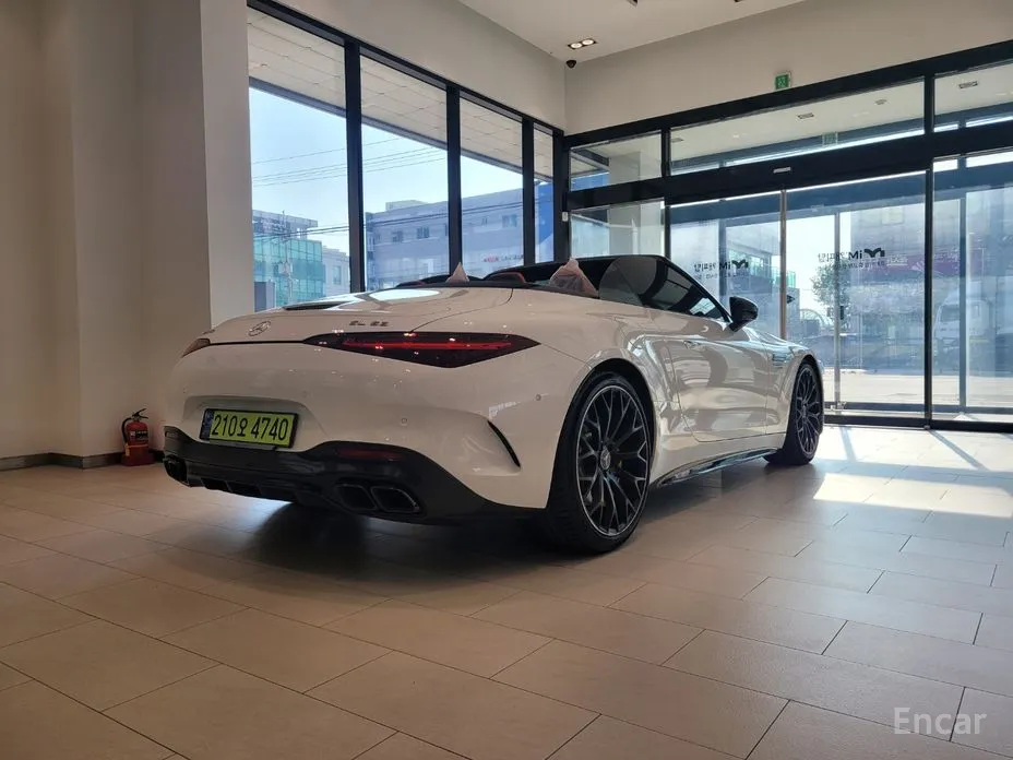 Mercedes-Benz SL-Class 2023 AMG SL63 4MATIC+ Performance