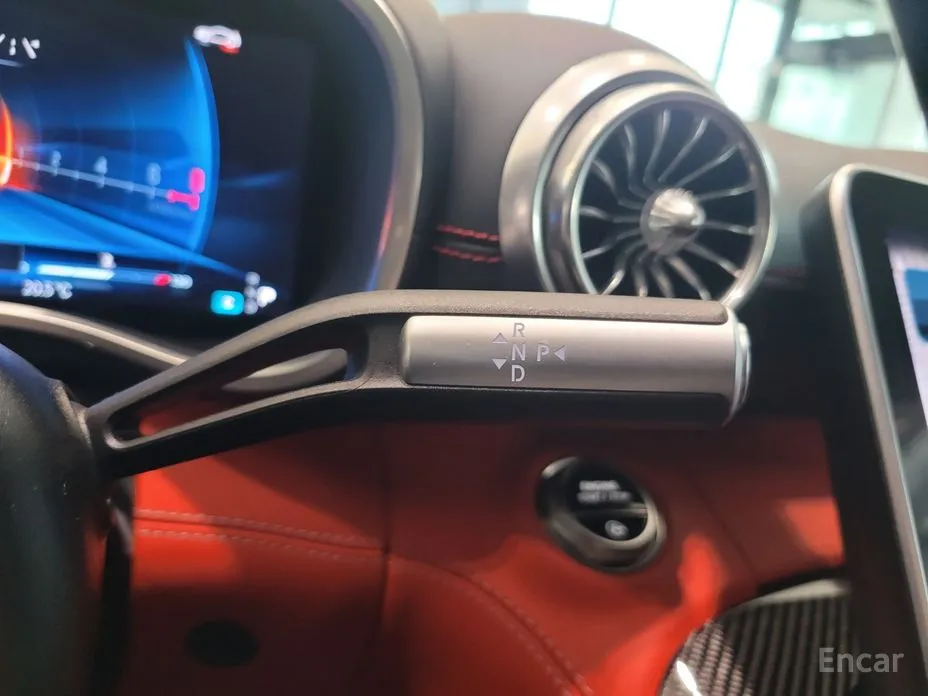 Mercedes-Benz SL-Class 2023 AMG SL63 4MATIC+ Performance