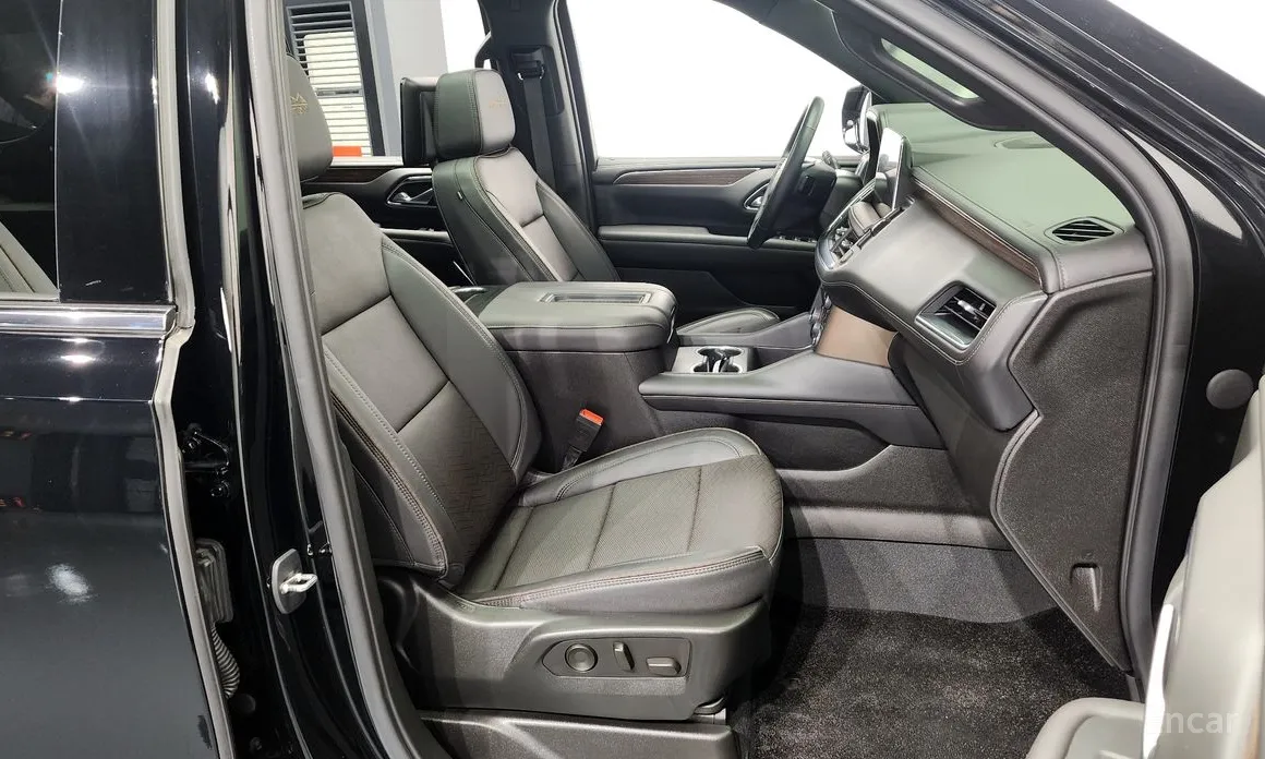 Chevrolet Tahoe 2022 6.2 Dark Knight 4WD