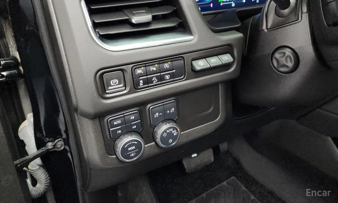 Chevrolet Tahoe 2022 6.2 Dark Knight 4WD