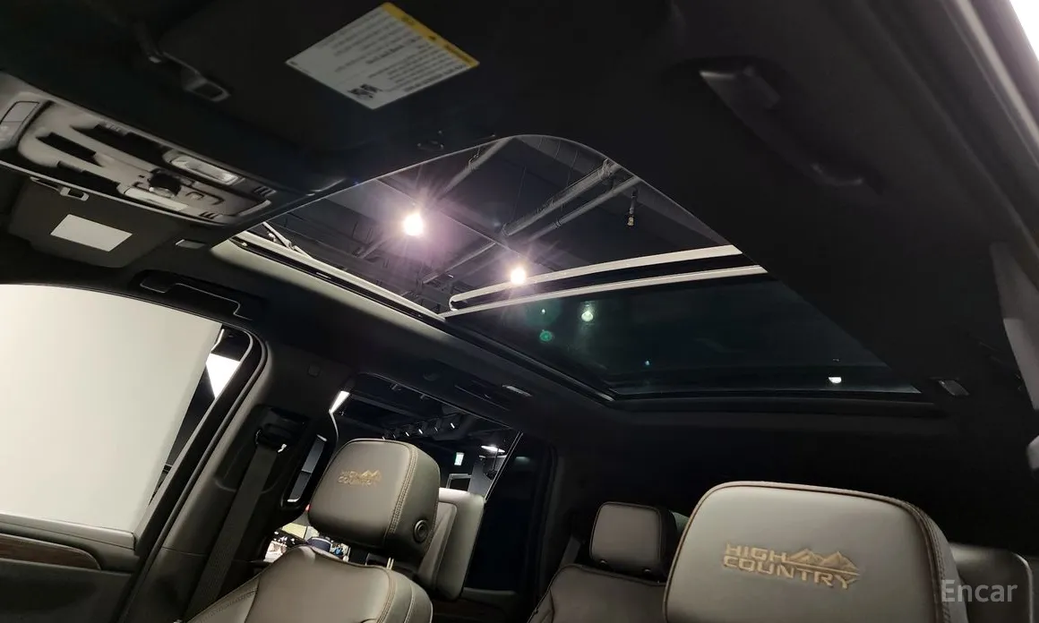 Chevrolet Tahoe 2022 6.2 Dark Knight 4WD