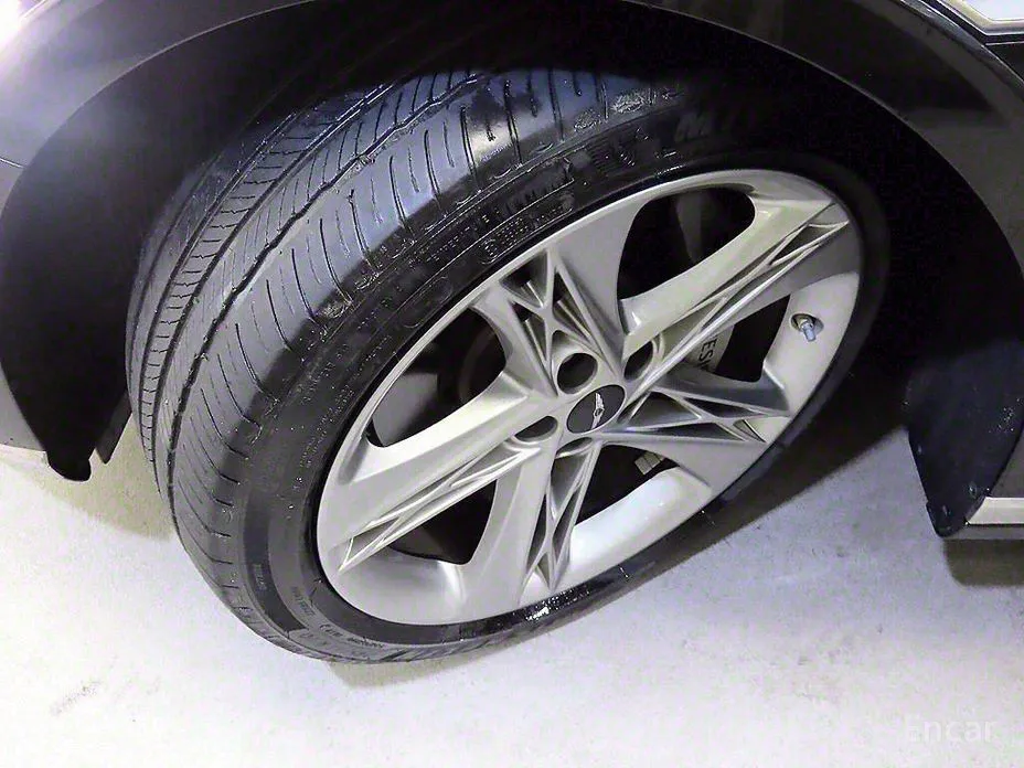 Genesis G90 2021 Gasoline 3.5 Turbo AWD