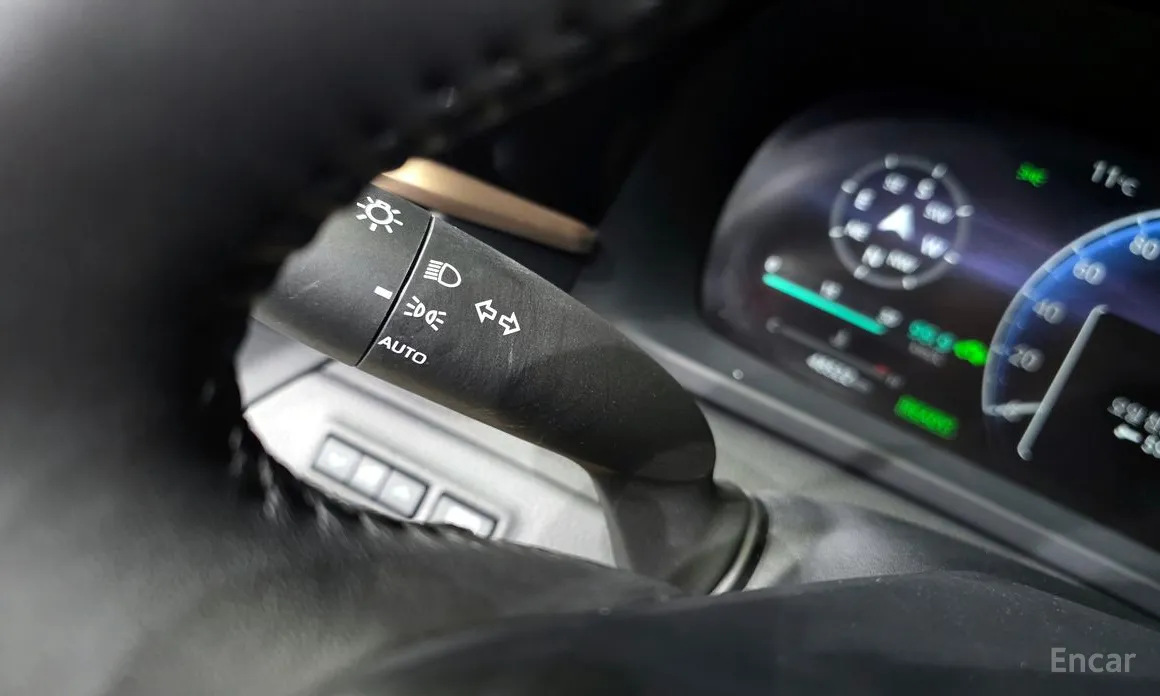 Toyota Crown 2023 2.5 4WD Hybrid