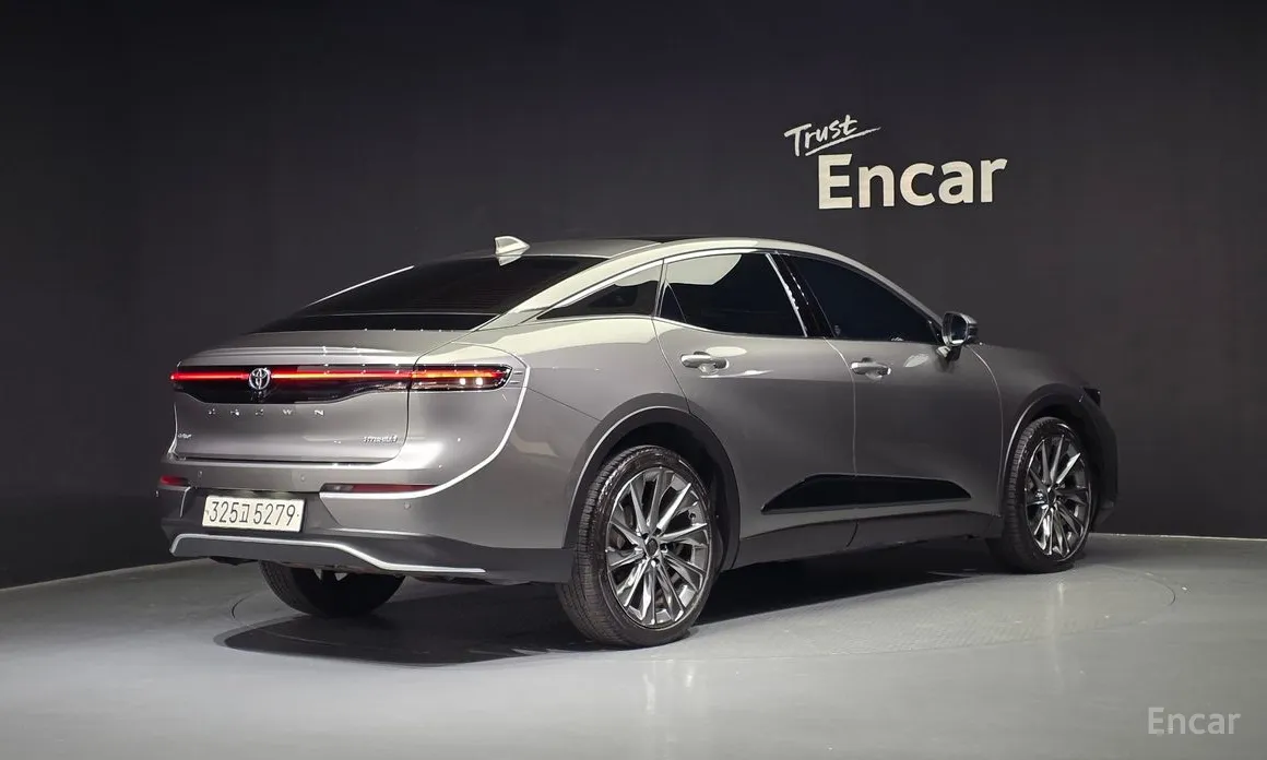 Toyota Crown 2023 2.5 4WD Hybrid