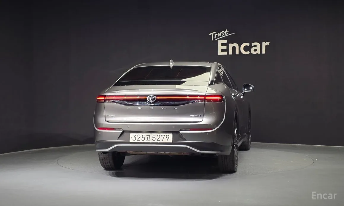 Toyota Crown 2023 2.5 4WD Hybrid