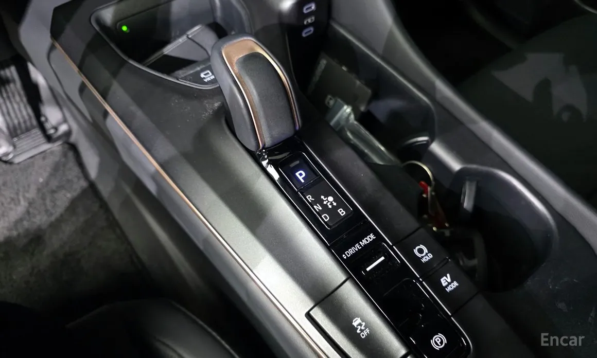 Toyota Crown 2023 2.5 4WD Hybrid