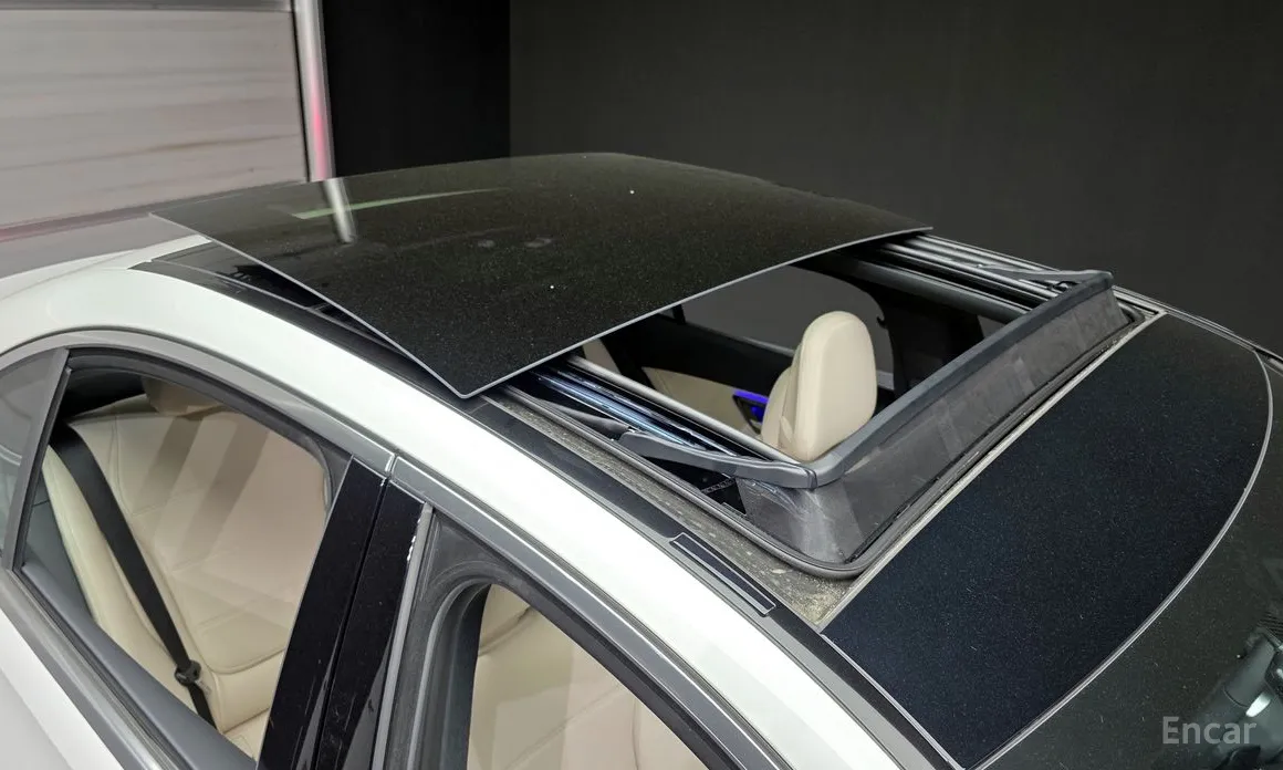 Mercedes-Benz C-Class 2022 C200 Avantgarde