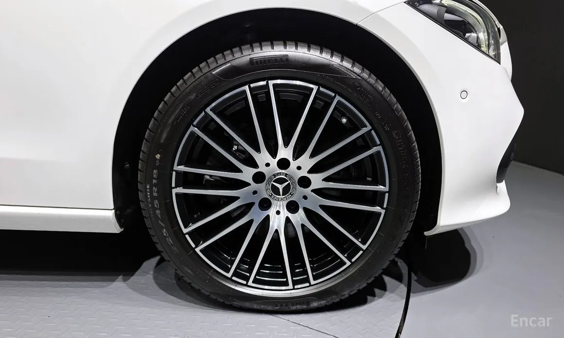 Mercedes-Benz C-Class 2022 C200 Avantgarde