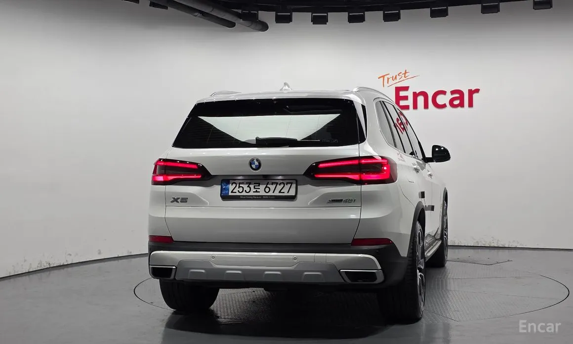 BMW X5 2019 xDrive 40i xLine