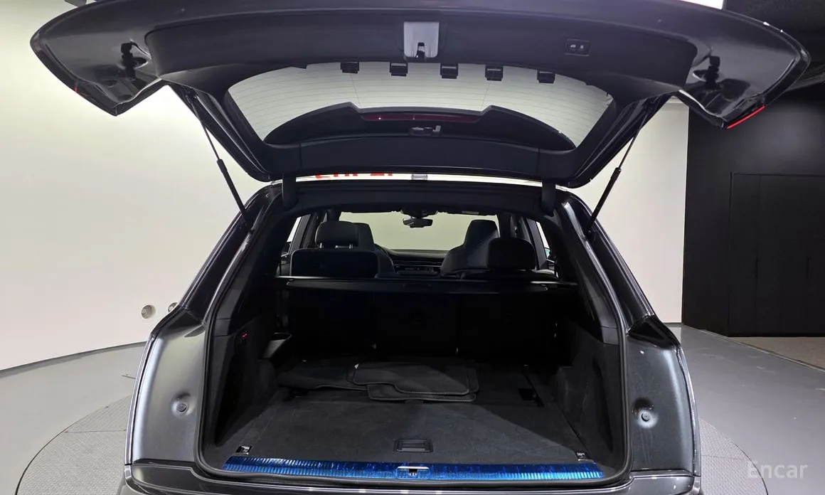 Audi Q7 2016 55 TFSI Quattro Premium