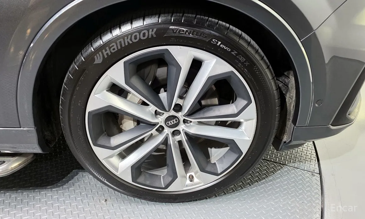 Audi Q7 2016 55 TFSI Quattro Premium