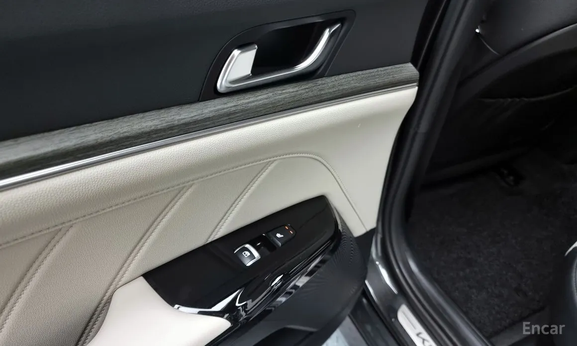 Kia K5 2023 Signature