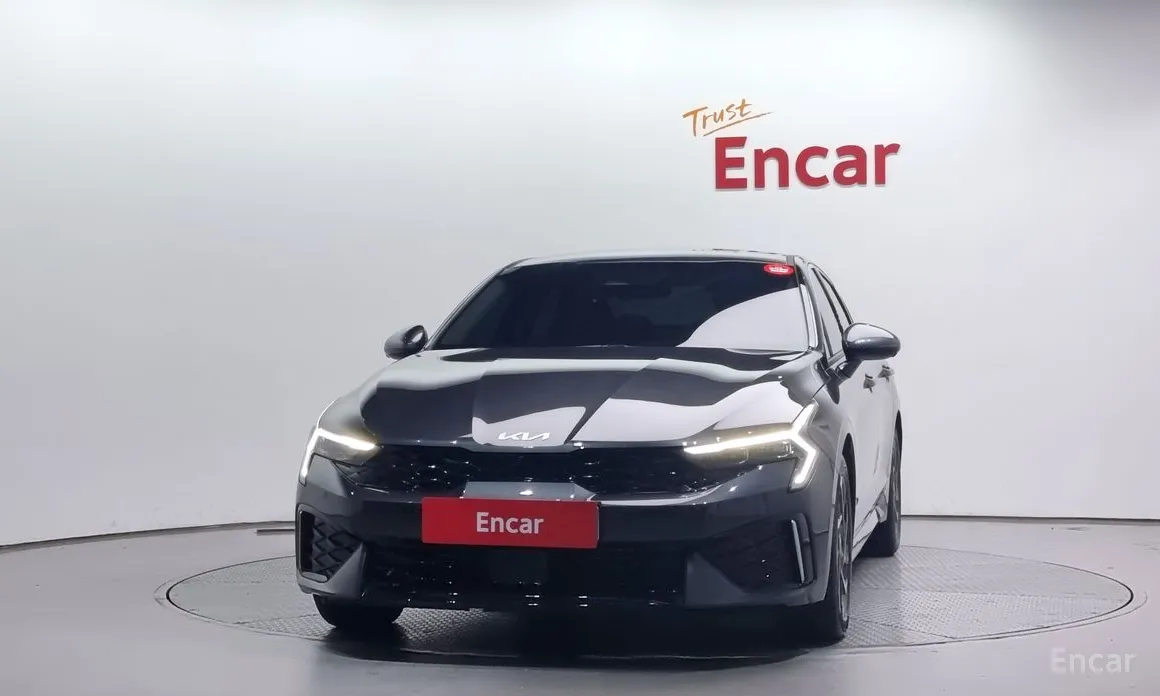 Kia K5 2023 Signature