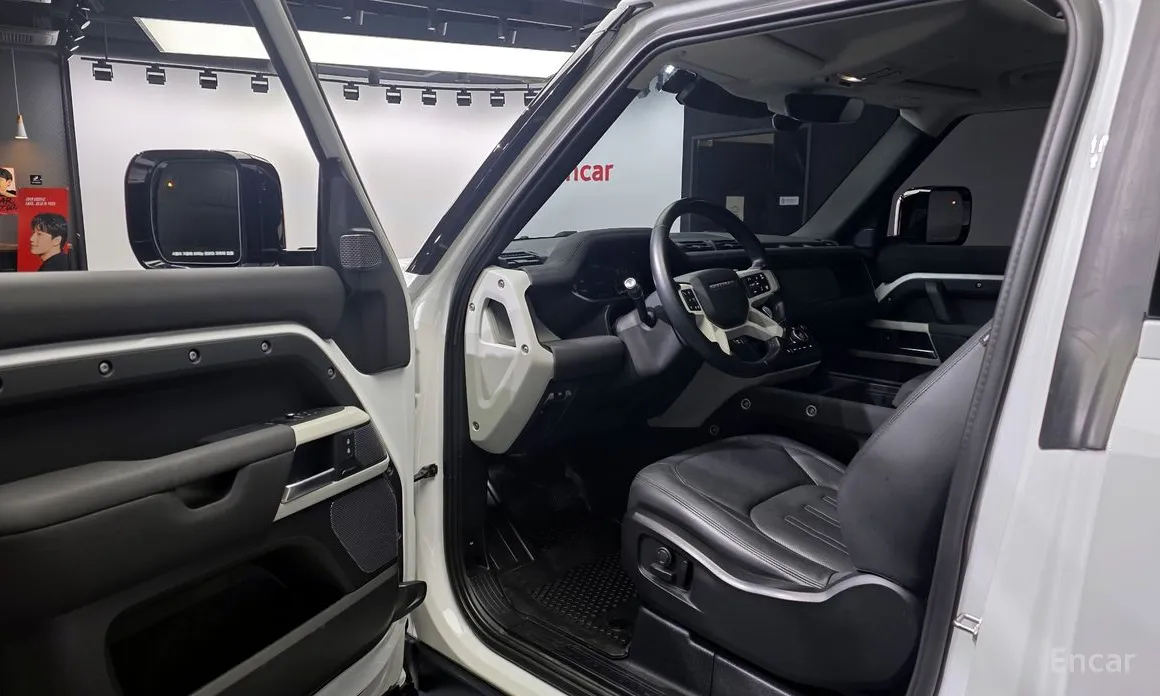 Land Rover Defender 2020 90 D250 SE