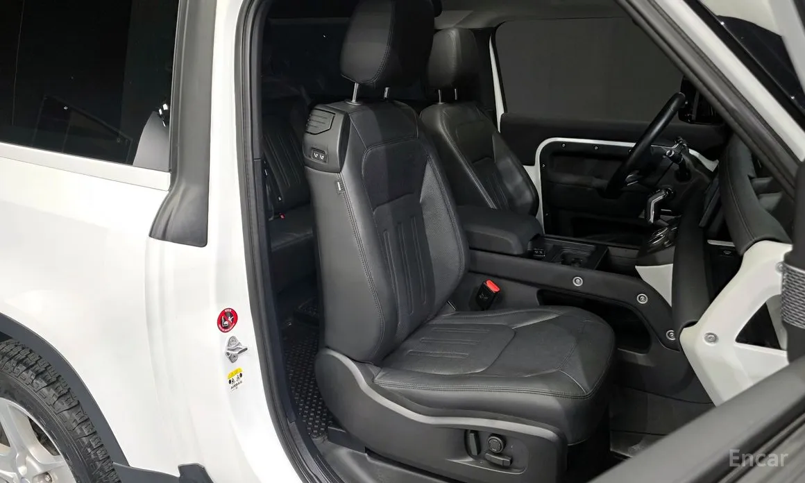 Land Rover Defender 2020 90 D250 SE