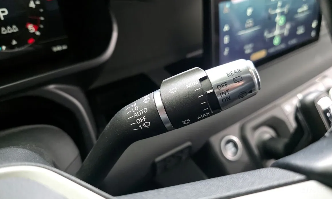 Land Rover Defender 2020 90 D250 SE