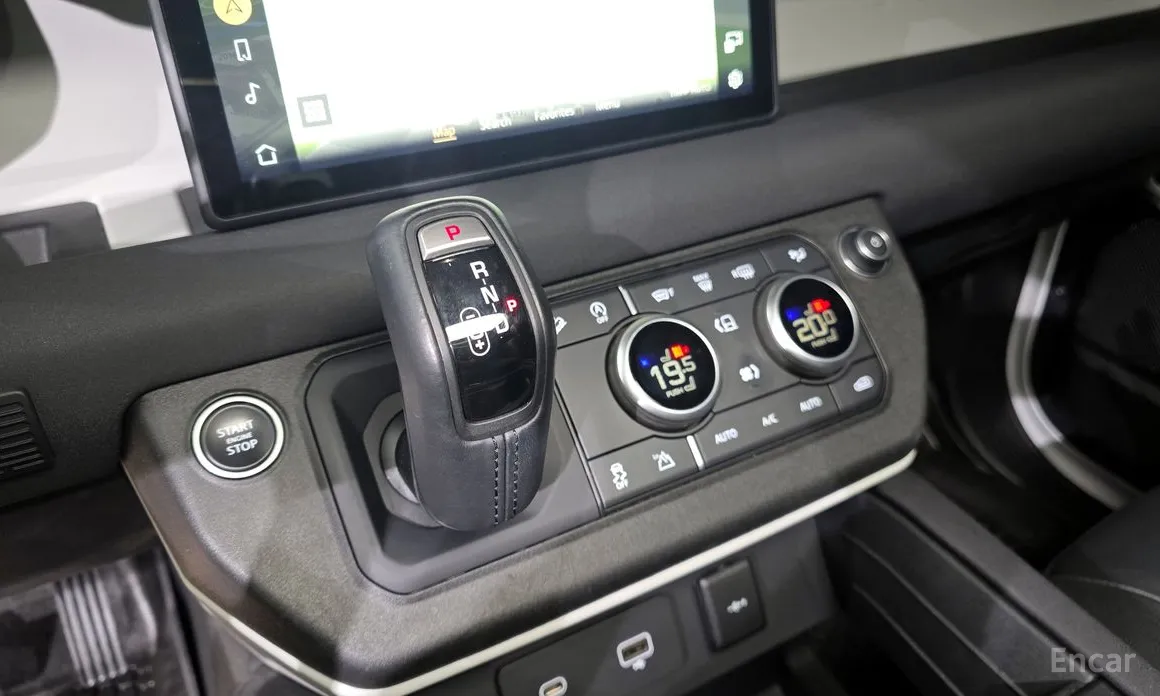 Land Rover Defender 2020 90 D250 SE